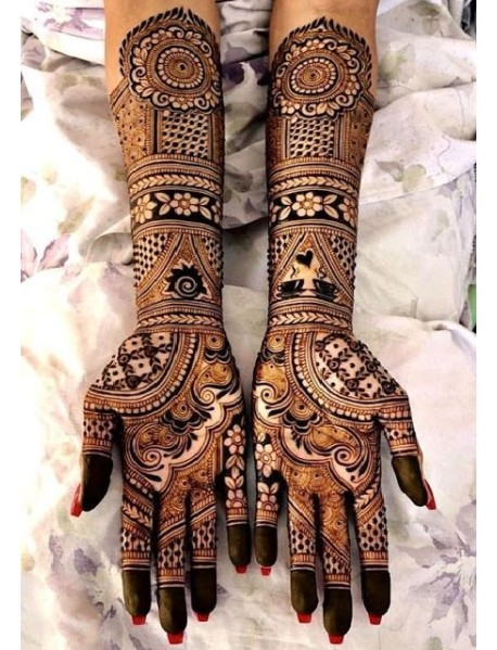 BRIDAL HENNA SERVICES  (4 FINGER ABOVE PALM)